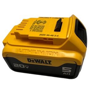 DeWalt DCB205 20V MAX 5.0Ah Lithium Ion Battery Pack Type 2 100Wh  OPEN BOX